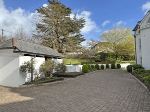 Photo 8- click for photo gallery